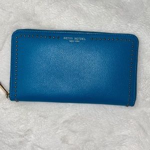 Henri Bendel wallet